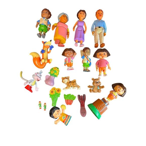 DORA THE EXPLORER FAMILY LOT Of 12 With Animals And Extras - Picture 1 of 7
